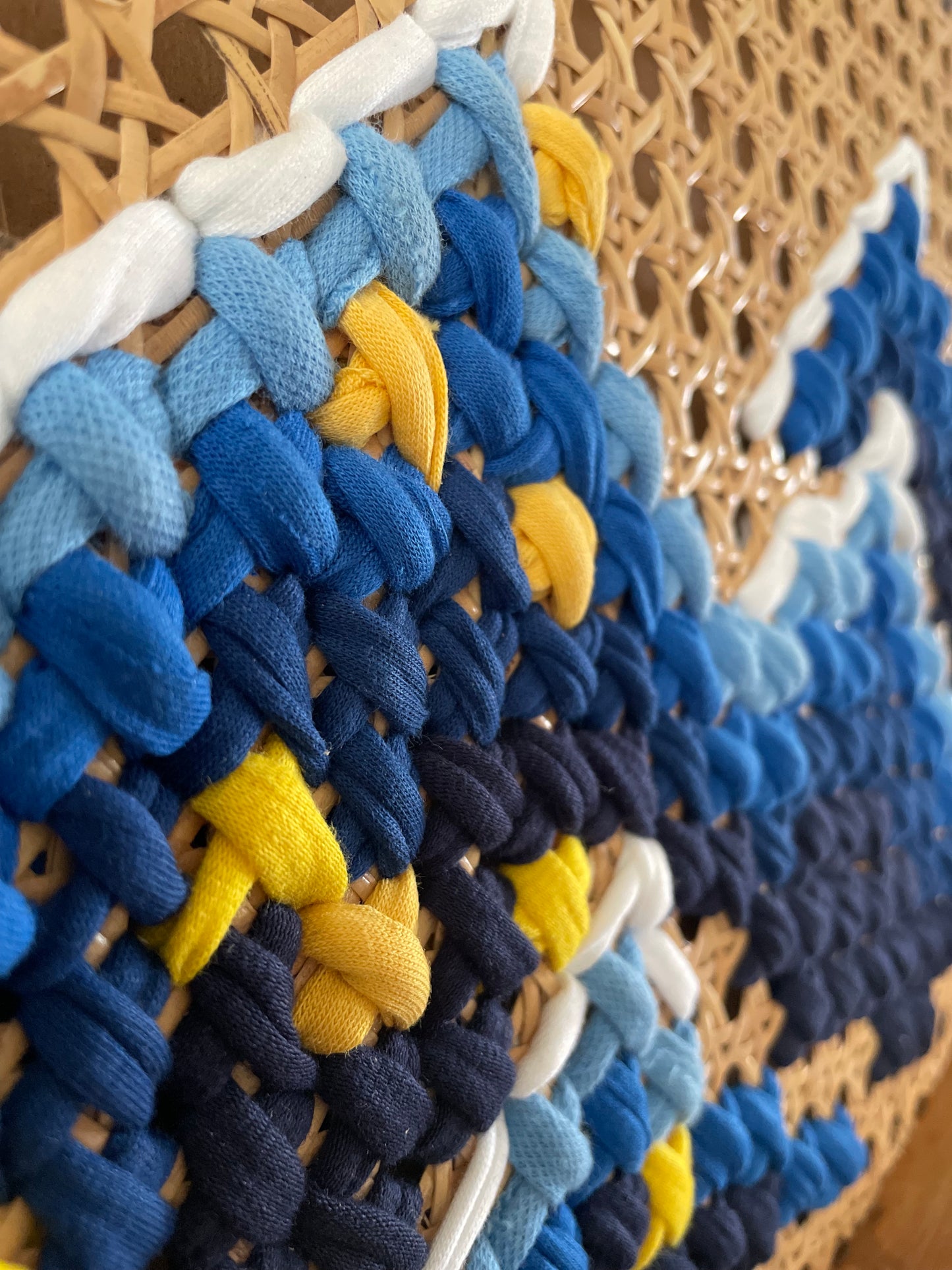 Swashbuckling Waves (Mini)- 2ft diameter