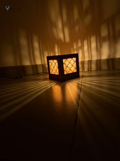 Teak Wood Cube Lamp 7"