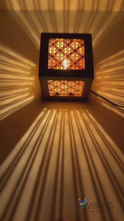 Teak Wood Cube Lamp 7"